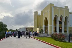 Shots Fired at Texas Mosque Spark Manhunt for Gunman