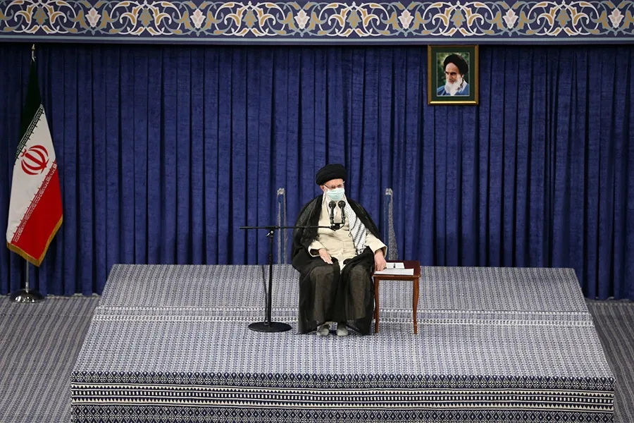 حادثه تروریستی شاهچراغ موجب رسوایی آمریکایی‌های منافق و سیاه‌دل شد