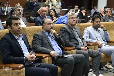 نشست صمیمی وزیر فرهنگ و ارشاد اسلامی با اصحاب رسانه آذربایجان شرقی