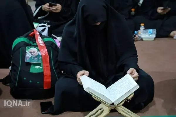 عکس | محفل انس با قرآن در موکب حرم بانوی کرامت