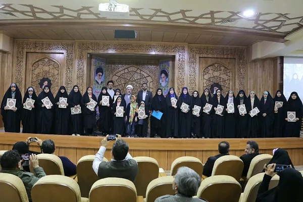تجلیل از برگزیدگان یازدهمین مسابقات قرآن فرزندان دختر کارکنان ودجا