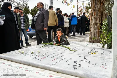 مراسم غبارروبی گلزار شهدای امامزاده محمد(ع) کرج با حضور قرآنیان بسیجی البرز‎