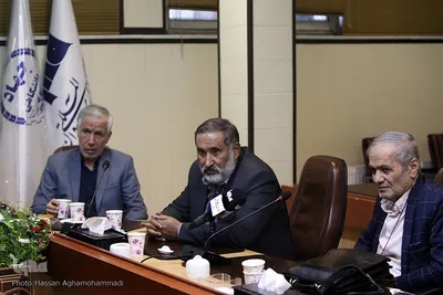 محفل شعر یادبود «استادان سفر کرده»