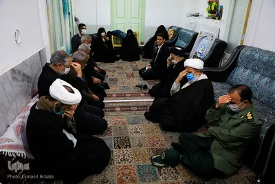 دیدار حجت‌الاسلام عبادی با خانواده شهیدین بذرافکن