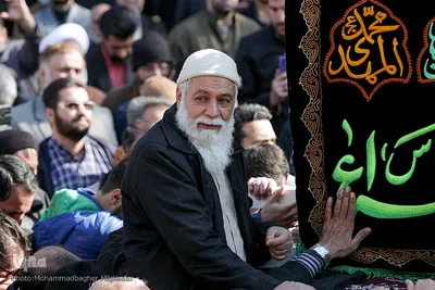 آیین تشییع و خاکسپاری پیکر مرحوم آیت‌الله شوشتری