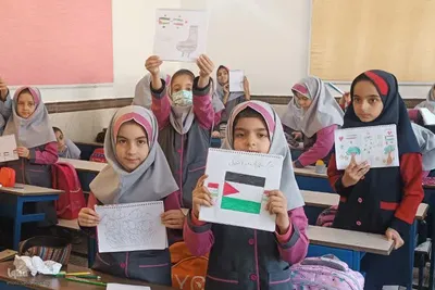 گرامیداشت شهدای جبهه مقاومت در مدارس ملایر