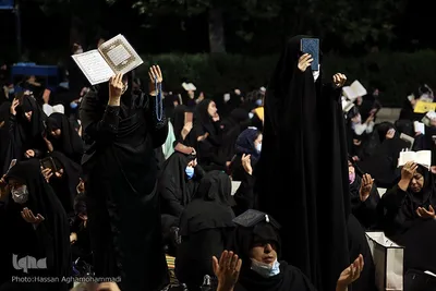 مراسم پرفیض احیای شب بیست و یکم ماه مبارک رمضان در مسجد دانشگاه تهران