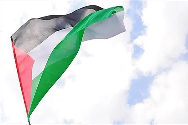رفع علم فلسطين في مسابقة 