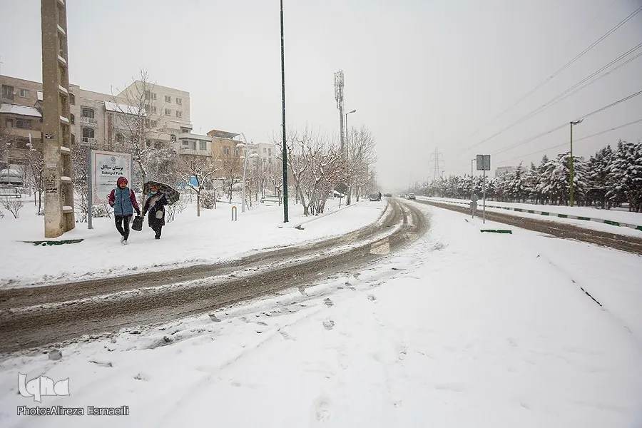بازگشایی مدارس استان تهران در 24 بهمن‌ از ۹:۳۰ صبح