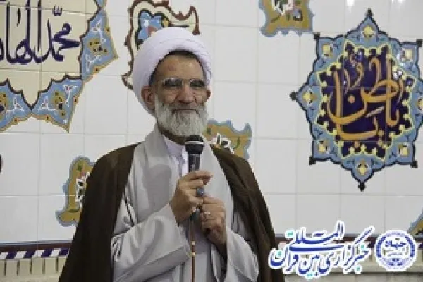 صوت | یک توصیه اخلاقی در آیه ۲۸۰ سوره بقره