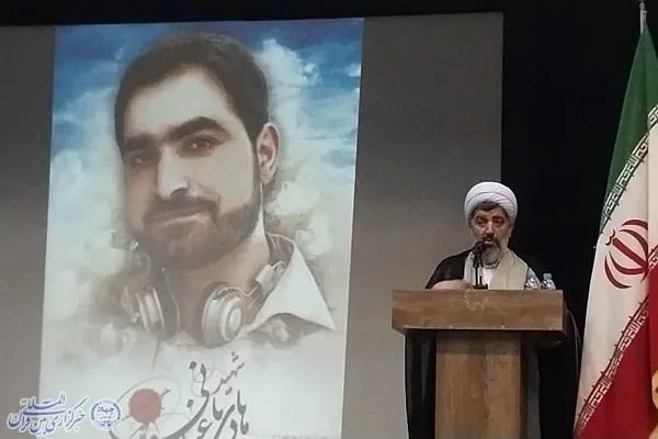 مراسم سالروز شهادت «هادی باغبانی» مستندساز مدافع حرم برگزار شد  + عکس