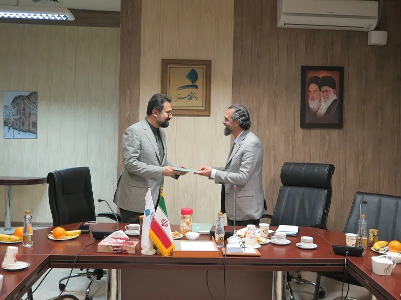 تفاهم نامه همکاری معاونت هنری و دانشگاه هنر امضا شد