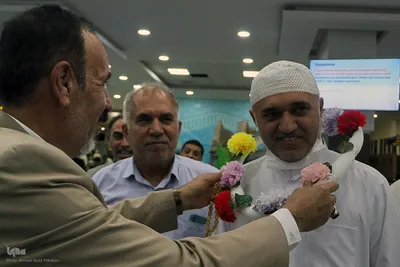 ورود نخستین گروه زائران حج تمتع ۱۴۰۵ جنوب کشور به شیراز