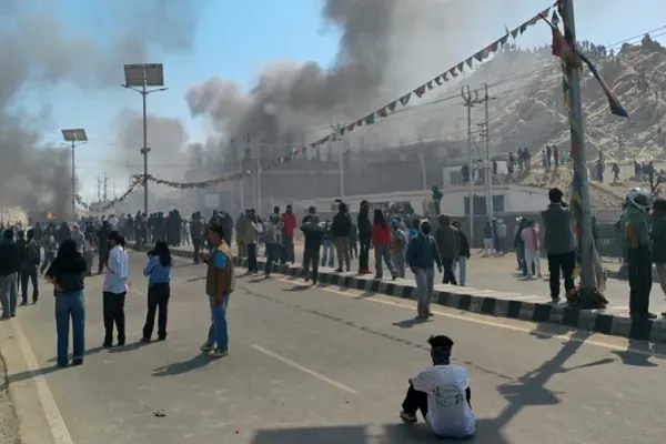 Pelo Menos Quatro Mortos Enquanto Onda de Protestos da Geração Z Atinge Ladakh, Região Populada por Muçulmanos na Índia