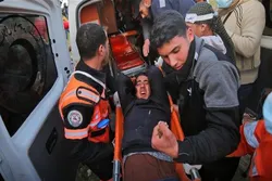 Zionist Forces Kill Gaza Teenager, Warplanes Launch New Airstrikes
