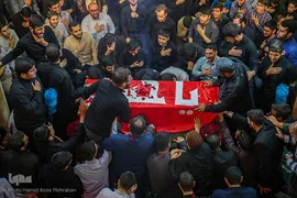آئین وداع با پیکر شهید مدافع امنیت «آرمان علی‌وردی» در حوزه علمیه آیت‌الله مجتهدی(ره)