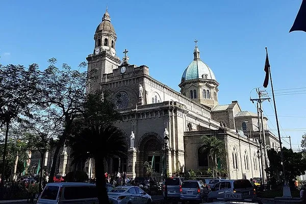 Filipinler'de kiliseye saldırı: 19 ölü