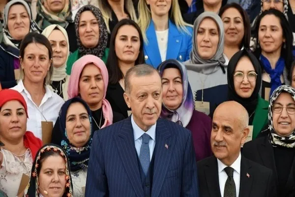 پیشنهاد اردوغان برای همه پرسی درباره حمایت قانونی از حجاب