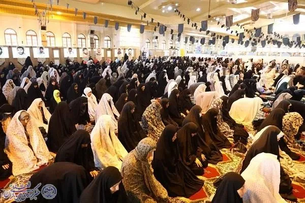 نماز جمعه ساری دوم آذر ماه به امامت آیت‌الله محمد باقر محمدی لائینی و با حضور مردم مومن و انقلابی  در مصلی امام خمینی (ره) مازندران  برگزار شد.