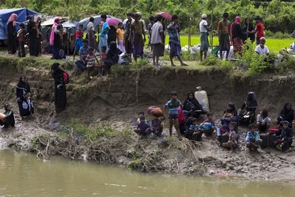 Myanmar'ın Arakanlı Müslümanlara yaptığı saldırılar acımasızdı