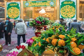 آذین بندی حرم مطهر حسینی در اعیاد رجبیه