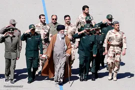 مراسم دانش آموختگی دانشجویان افسری و تربیت پاسداری دانشگاه امام حسین(ع) 