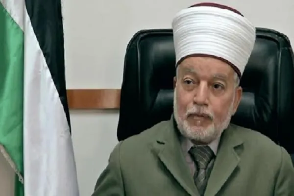 المفتي العام للقدس يحذر من تنامي ظاهرة التطبيع مع الاحتلال