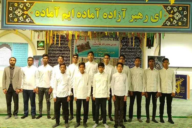 اجرای سرود «ما ملت امام حسین(ع)» روی آنتن زنده شبکه 2 سیما