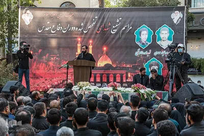 وداع مردم اصفهان با شهدای دفاع مقدس