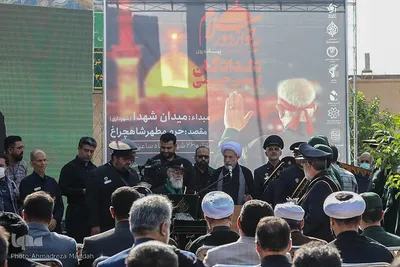 اهتزاز پرچم حرم حضرت اباعبدالله الحسین(ع) در شیراز