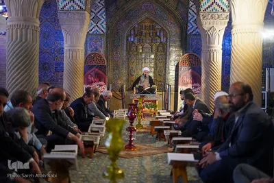 محفل قرآن کریم در مسجد نصیرالملک شیراز