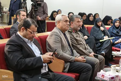 نشست صد کتاب ماندگار قرن