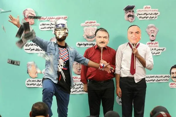 رونمایی ربع پهلوی از سرود «برانداز» در «نطنز»/ پذیرایی ویژه از «ترامپ» در حسینیه هنر