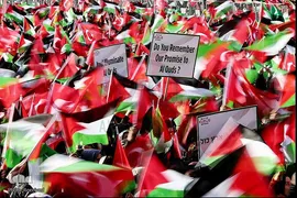 تجمعات اعتراض‌آمیز علیه طرح آمریکایی ـ صهیونیستی موسوم به «معامله قرن» در کشورهای مختلف جهان