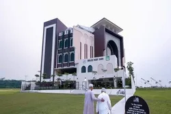Dua Remaja Singapura Ditangkap karena Berusaha Menyerang Dua Masjid