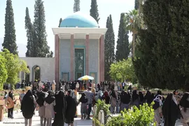 آیین گلباران آرامگاه سعدی