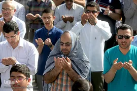 نماز عیدسعید فطر در مصلی امام خمینی(ره)
