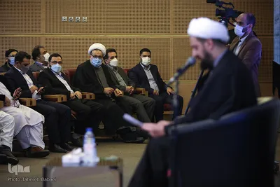 بازدید میهمانان کنفرانس وحدت اسلامی از برج میلاد