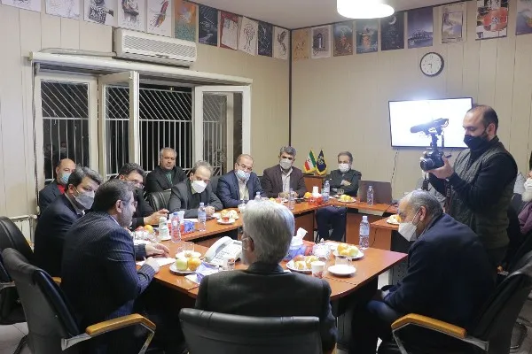سینمای ایران باید در جهت حفظ و تقویت منافع ملی ایران حرکت کند