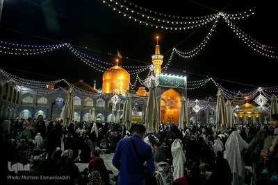 حال و هوای حرم مطهر رضوی در آستانه میلاد حضرت رضا(ع)
