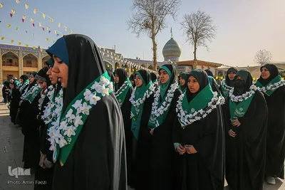استقبال از حافظان قرآن و ادای احترام به شهدای حرم شاهچراغ(ع)‎‎
