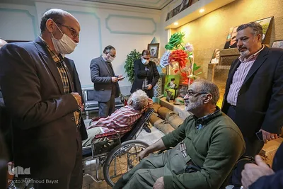 دیدار جمعی از مدیران و اعضای جهاددانشگاهی با جانبازان مرکز توانبخشی جانبازان ثارالله(ع)