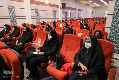 نشست تخصصی جامعه ستایشگران و واعظین در حرم مطهر شاهچراغ(ع)