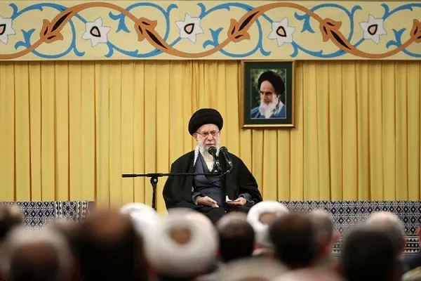 قائد الثورة: بعثة النبي(ص) هدية كبرى وهبها الله الى كافة البشر + صور