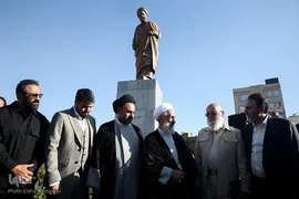 آیین رونمایی از تندیس علامه امینی