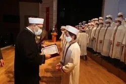 Lebih dari 8.000 Siswa di Turki Lulus dari Kursus Menghafal Alquran