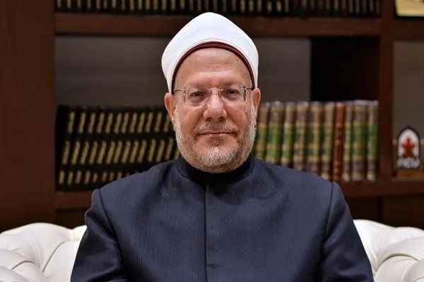 Misir müftisi Quranın müqəddəsliyinin qorunmasını vurğulayıb