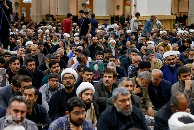 Trauerakt zum Gedenken an Märtyrer Ayatollah Raisi und seine Gefährte