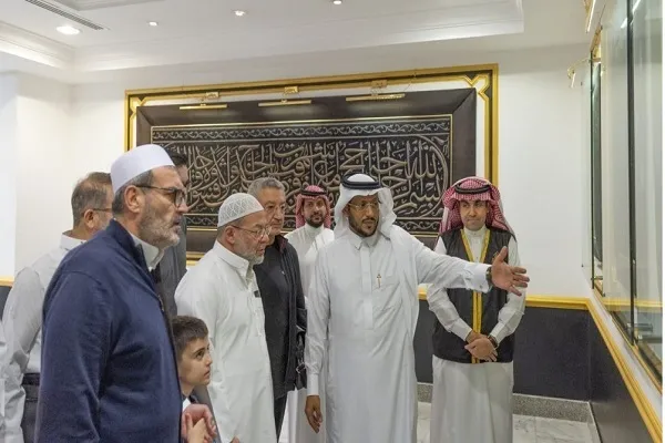 بازدید مقامات ترکیه از مجمع بافت پرده کعبه