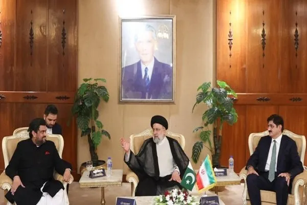 توسعه همکاری ایران با کشورهای همسایه و مسلمان به‌ویژه پاکستان